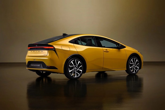 toyota prius 2022