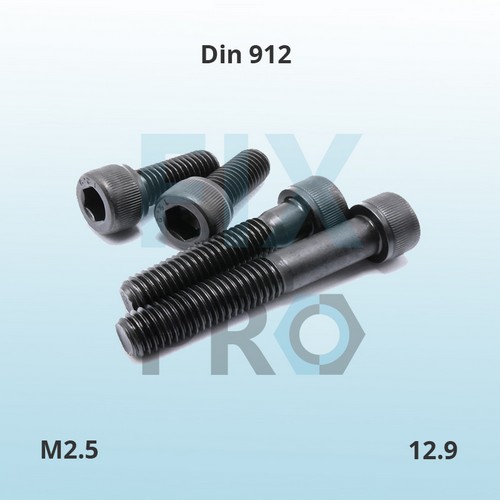 Болт с внутренним шестигранником DIN 912 A2,4 12.9