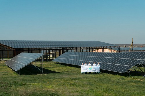 Сонячні електростанції і системи накопичення енерг